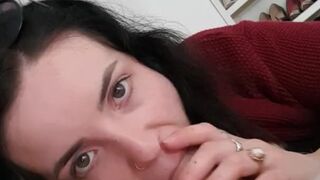 Baise rapide pendant un repas de famille