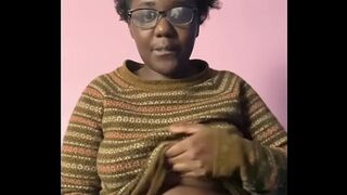 solo ebony horny girl