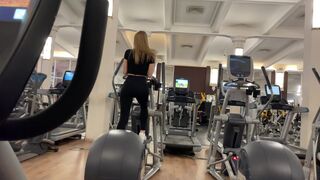 Quick fuck in the gym. Risky public sex with Californiababe.