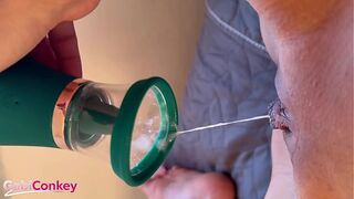 INTENSE FEMALE ORGASM USING A VIBRATOR