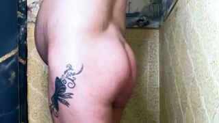 HOT PREGNANT MILF IN THE SHOWER ????‼️????