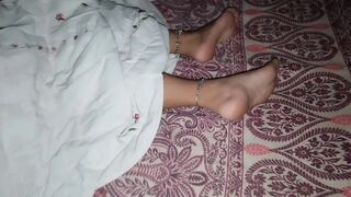 Entering Indian stepmother's room under the pretext of being scared alone at night - Hindi audio