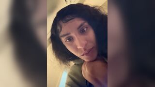 Hairy natural pussy squirting